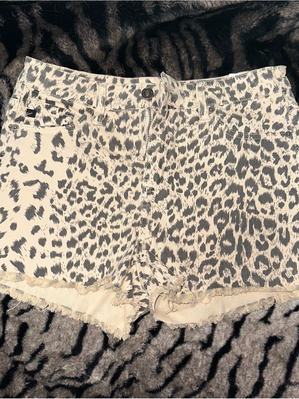 KanCan Leopard Print Denim Shorts - Cream/Gray